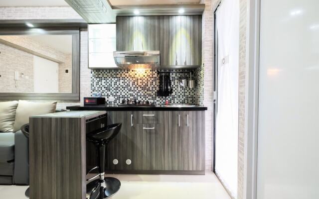 Modern Room Bassura City Apartment