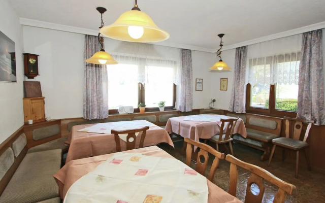 Spacious Apartment in Fügen near Ski Area