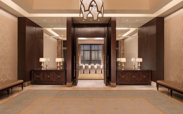 Crimson Hotel Filinvest City Manila