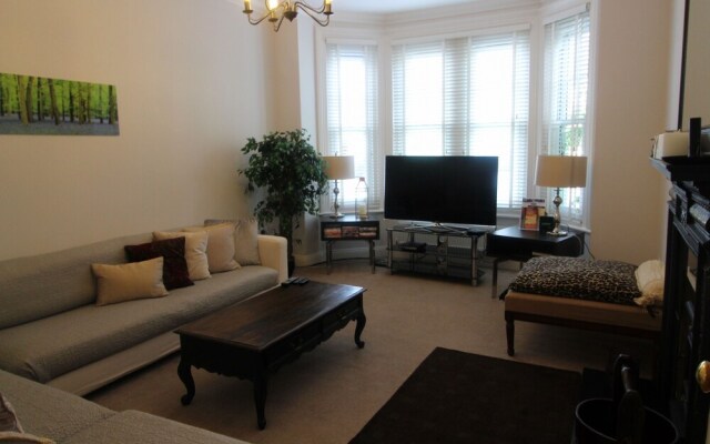 Alumhurst Beach House