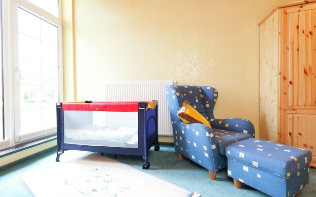 Cozy Apartment in Gerolstein with Garden