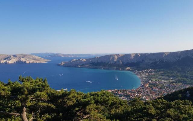 Baska Beach Apartments