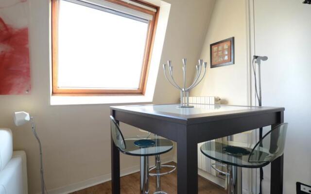 Friendly Rentals Gare du Nord View Apartment