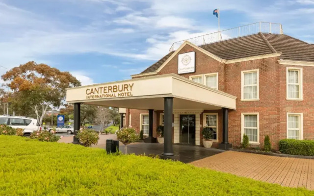 Canterbury International Hotel