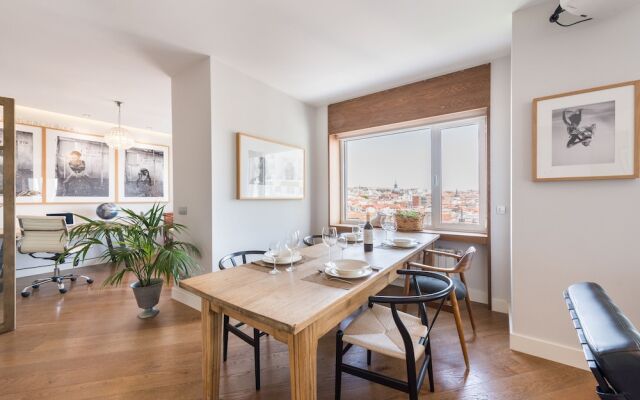 Luxurius Apartment with Huge Balcony at Plaza de España