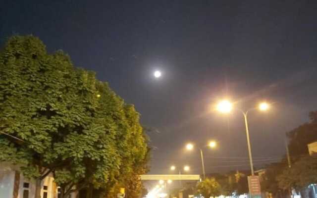 Van Xuan Royal Hotel