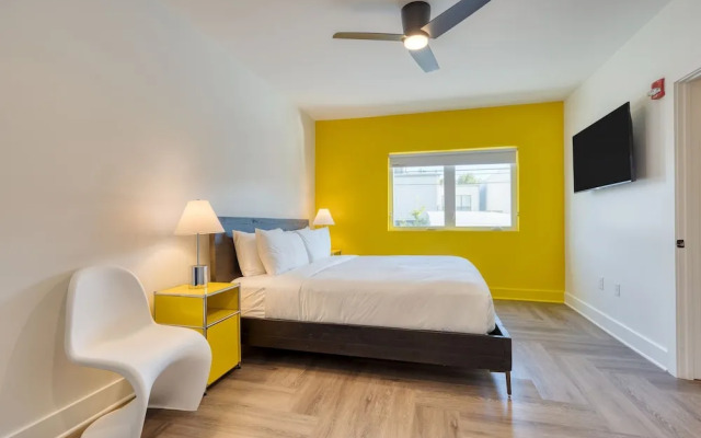 The Carter 205 by Avantstay 4BR Balcony