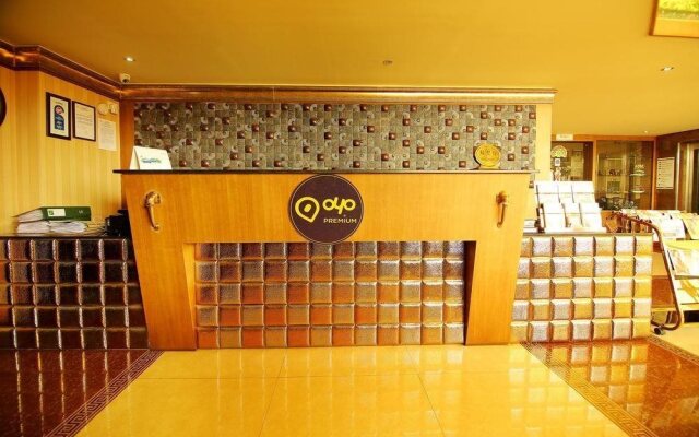 OYO Premium Vyttila Bypass