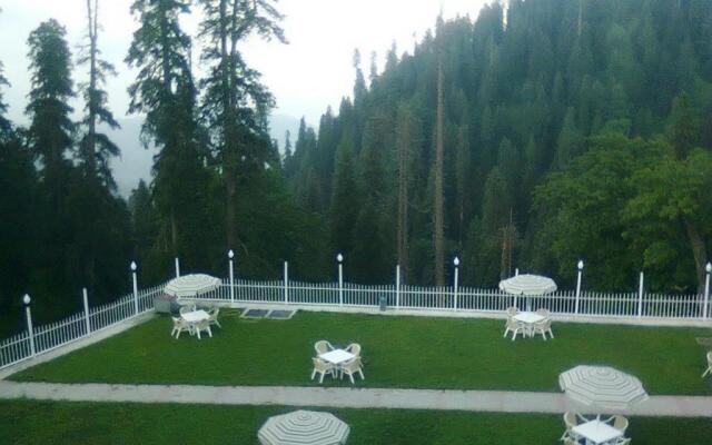 Humming Bird Resort and Executive Suites