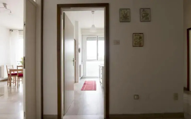 Masini B Halldis Apartment