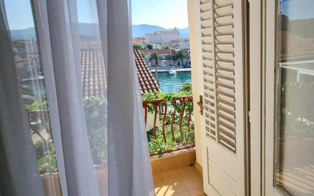 Triple Room Vrboska 540d