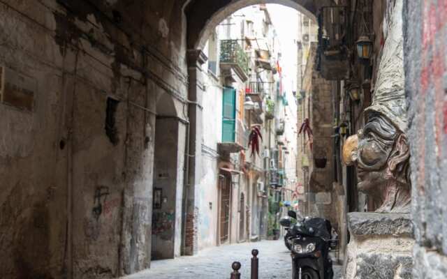 Vico Fico nel Centro di Napoli