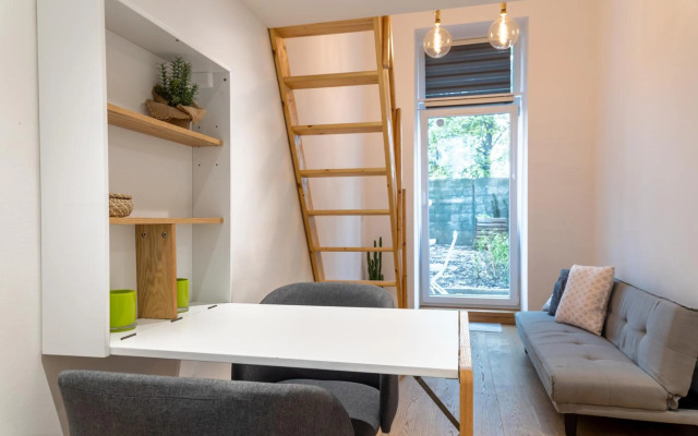 Cozy studio with private garden