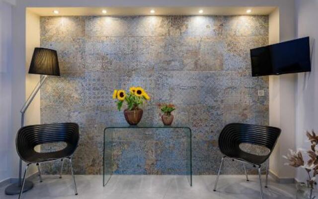 Lithinon House