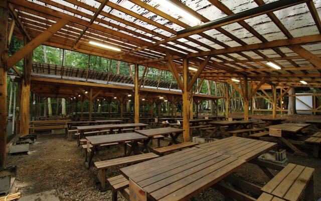 Qooneltas Container House In The Forest