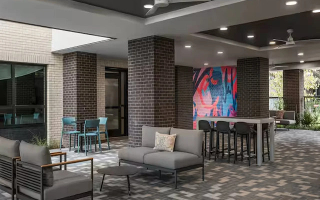 Hampton Inn Austin East Side 5th Street