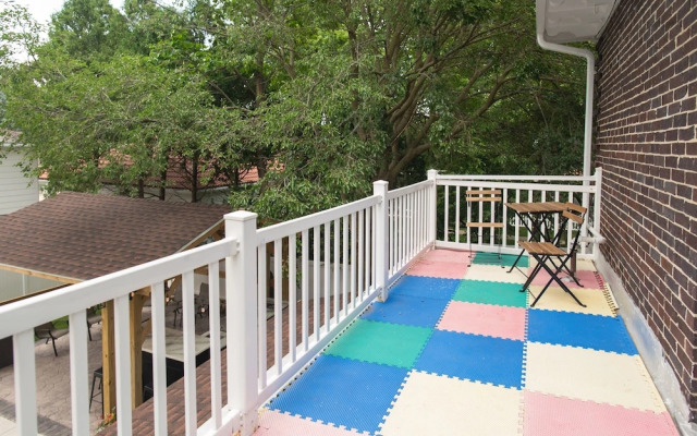 4 BDR Lake Geneva Estate Across From Beach!