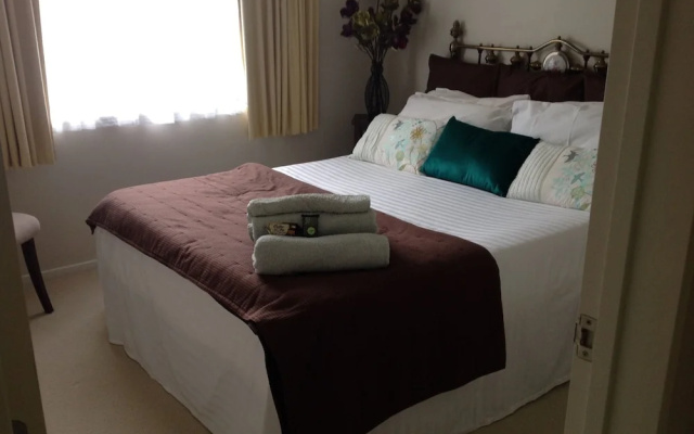 Howick Luxury Large Home