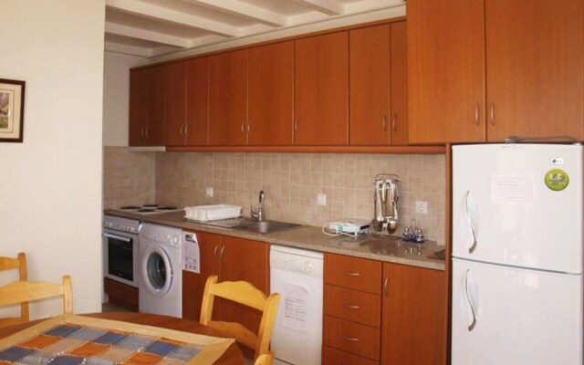 Apartment With in Kiato With Wonderful sea View and Enclos