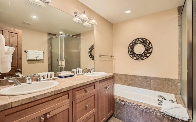 Highland Greens Spruce 3 Bedroom Townhouse by RedAwning