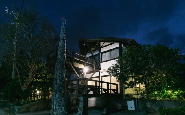 Villa Toma West