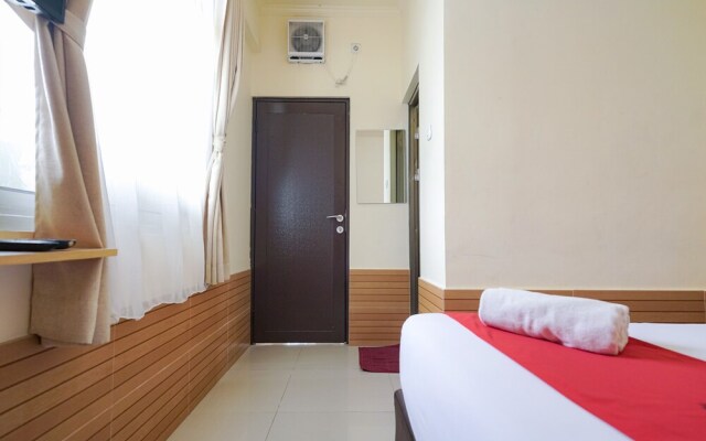 RedDoorz near Exit Toll Sirkuit Sentul