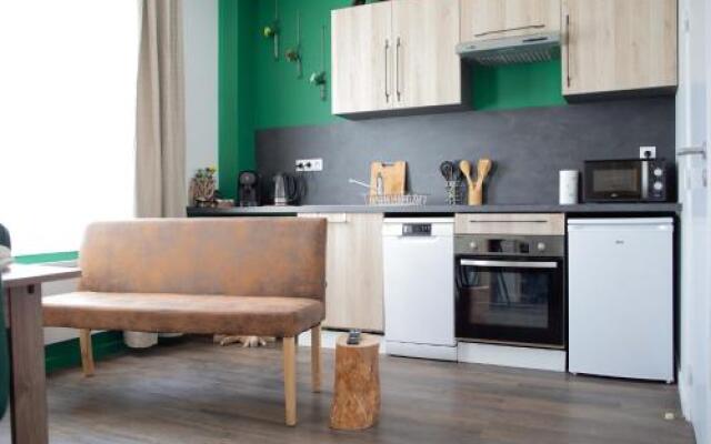 * Les Suites Aux Étoiles *