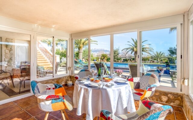 Deluxe Apartment in Albir With Pool & Garden