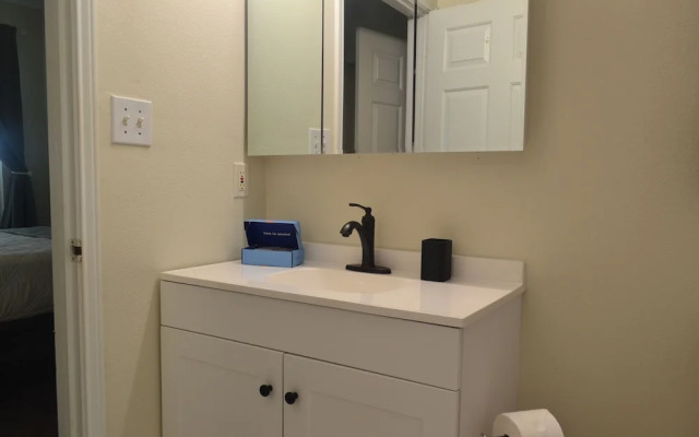 Stylish Condo Near Clearwater's Beach