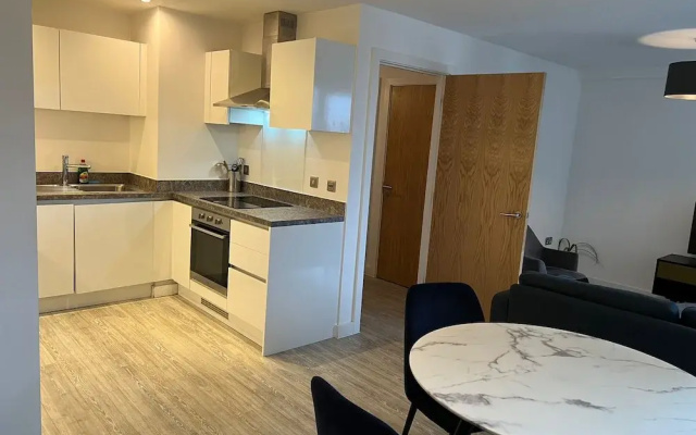 Highend 2bed Duplex Apt With Top Floor Terrace
