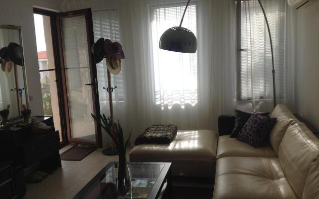 ARENA Aparthotel