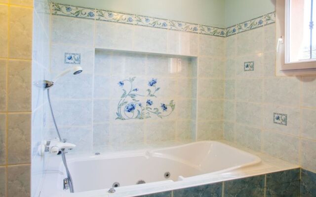 Le Cabanon De Regine Chambre Dhotes