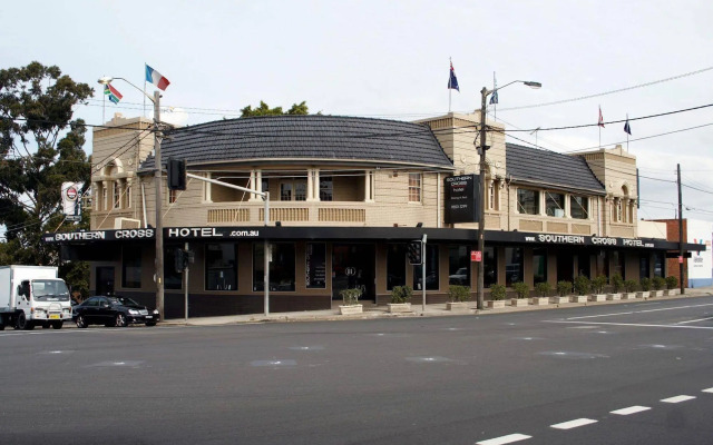 Southern Cross Hotel