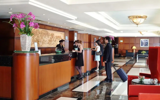 Xinhua Hotel Wuhan