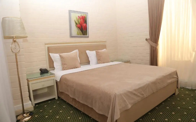 Bek Plus Hotel