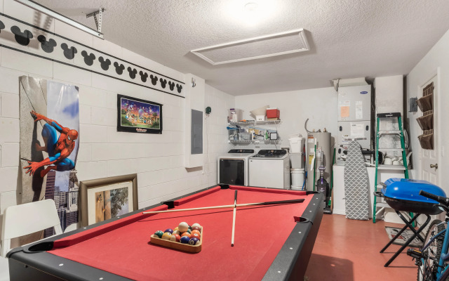 TCR1008RP - 5 beds pool home - Gated community