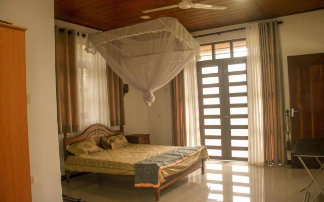 The Breeze Pinnawala Homestay