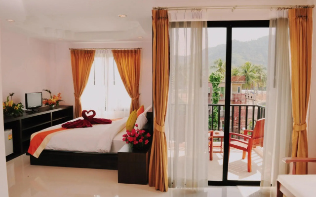 Ice Kamala Beach Hotel