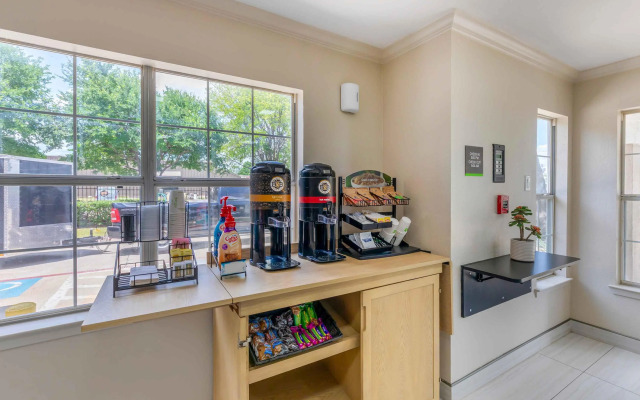 Extended Stay America Suites Arlington