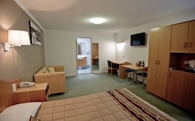 Quality Inn Centre Point