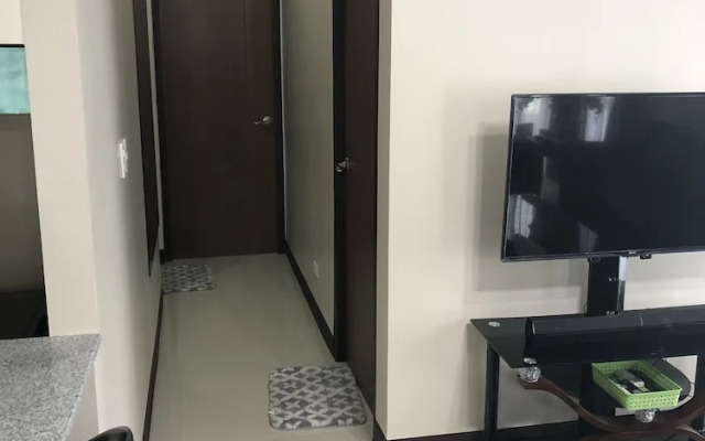 Cubao ManhattanHeights Unit 4Q Tower D