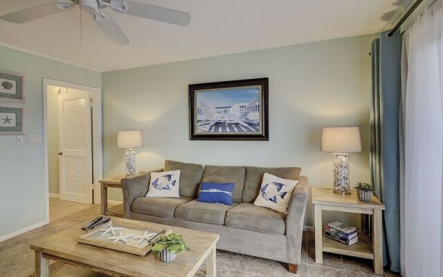 Breakers 320 by RedAwning