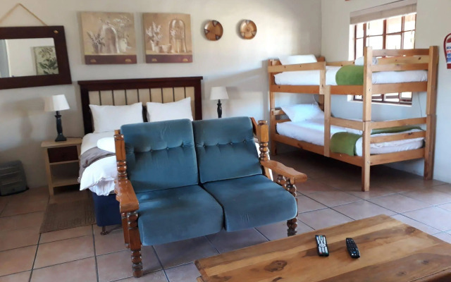 Tourist Lodge Gansbaai