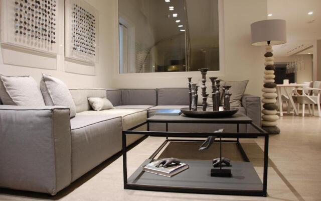 Grotta Hotel