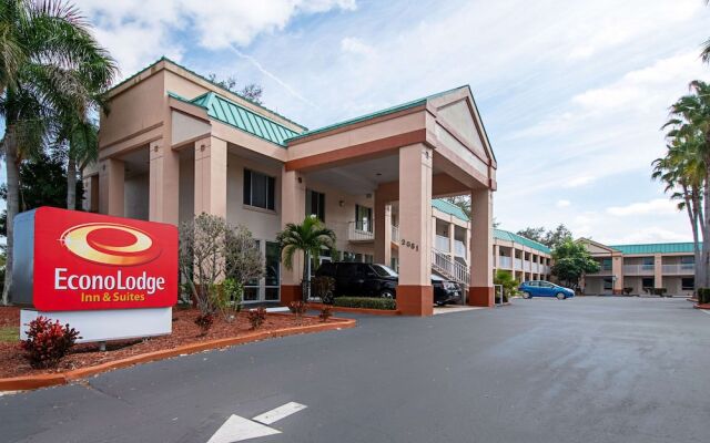 Ramada Limited Clearwater Hotel and Suites