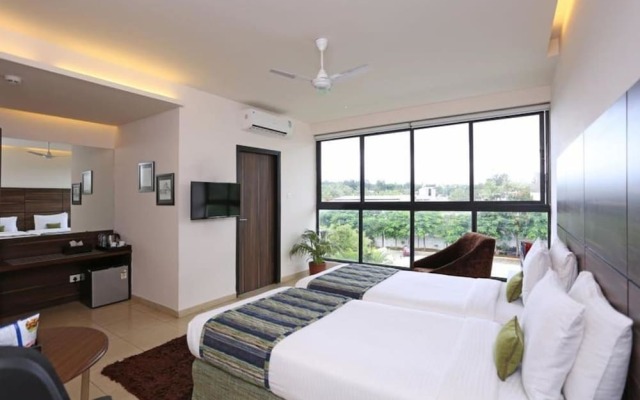NAMSTAY - The Oasis Hotel