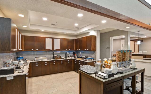Homewood Suites Kansas City/Overland Park