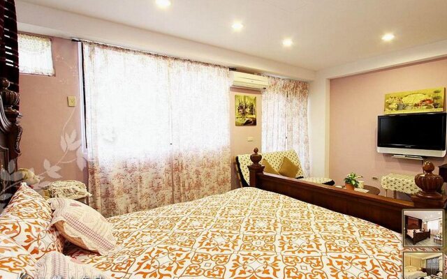Gloria House