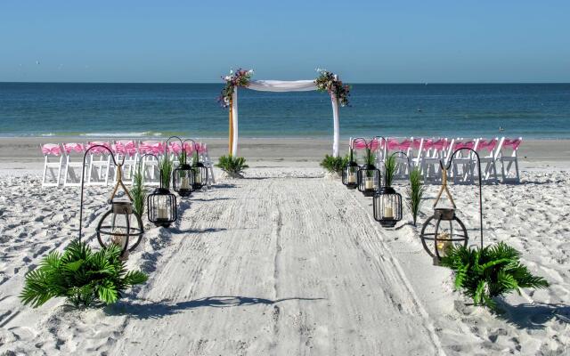 DoubleTree Beach Resort by Hilton Tampa Bay - North Redingto