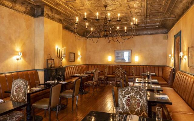 Stewart House at the Athens Hotel